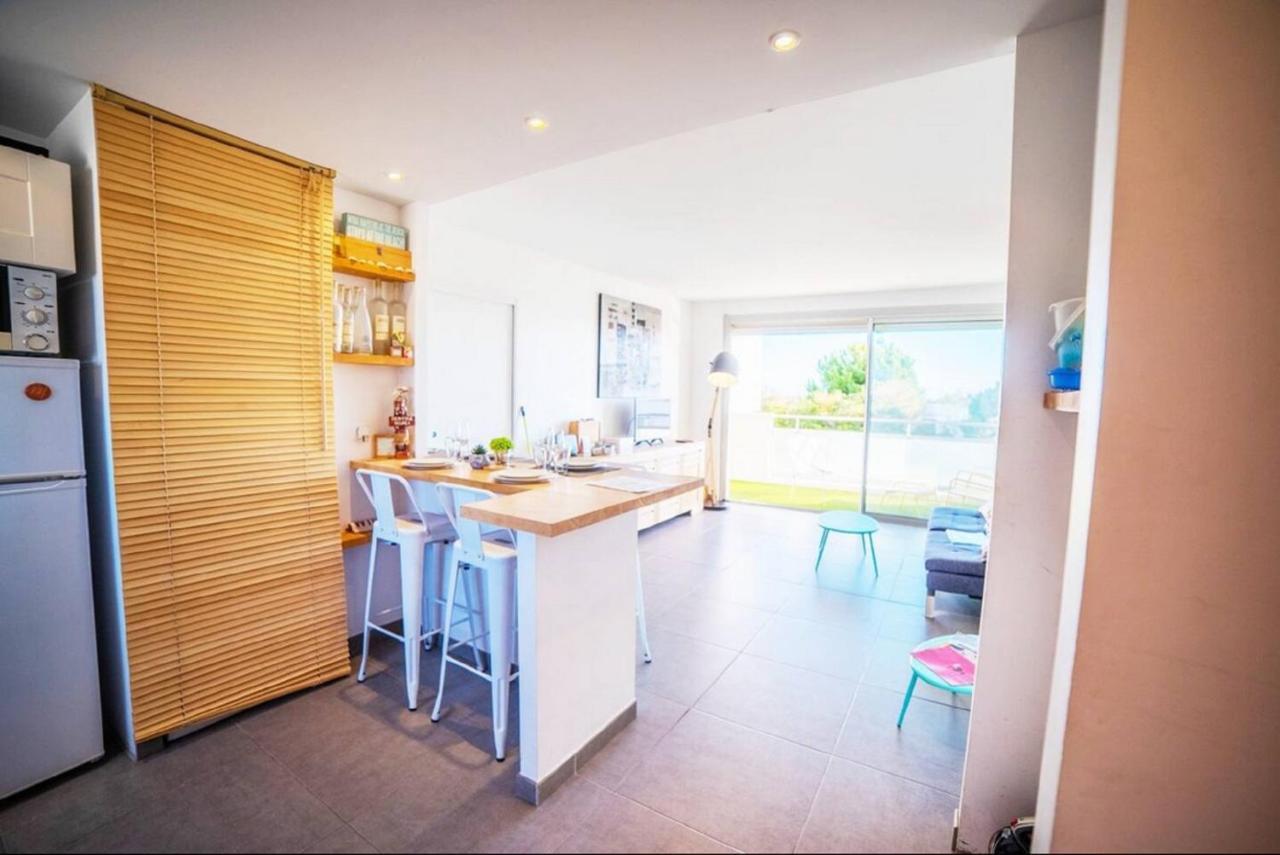 Le Calderini Appart: Beachfront Residence with Free Wi-Fi and Parking La Grande-Motte Exterior photo
